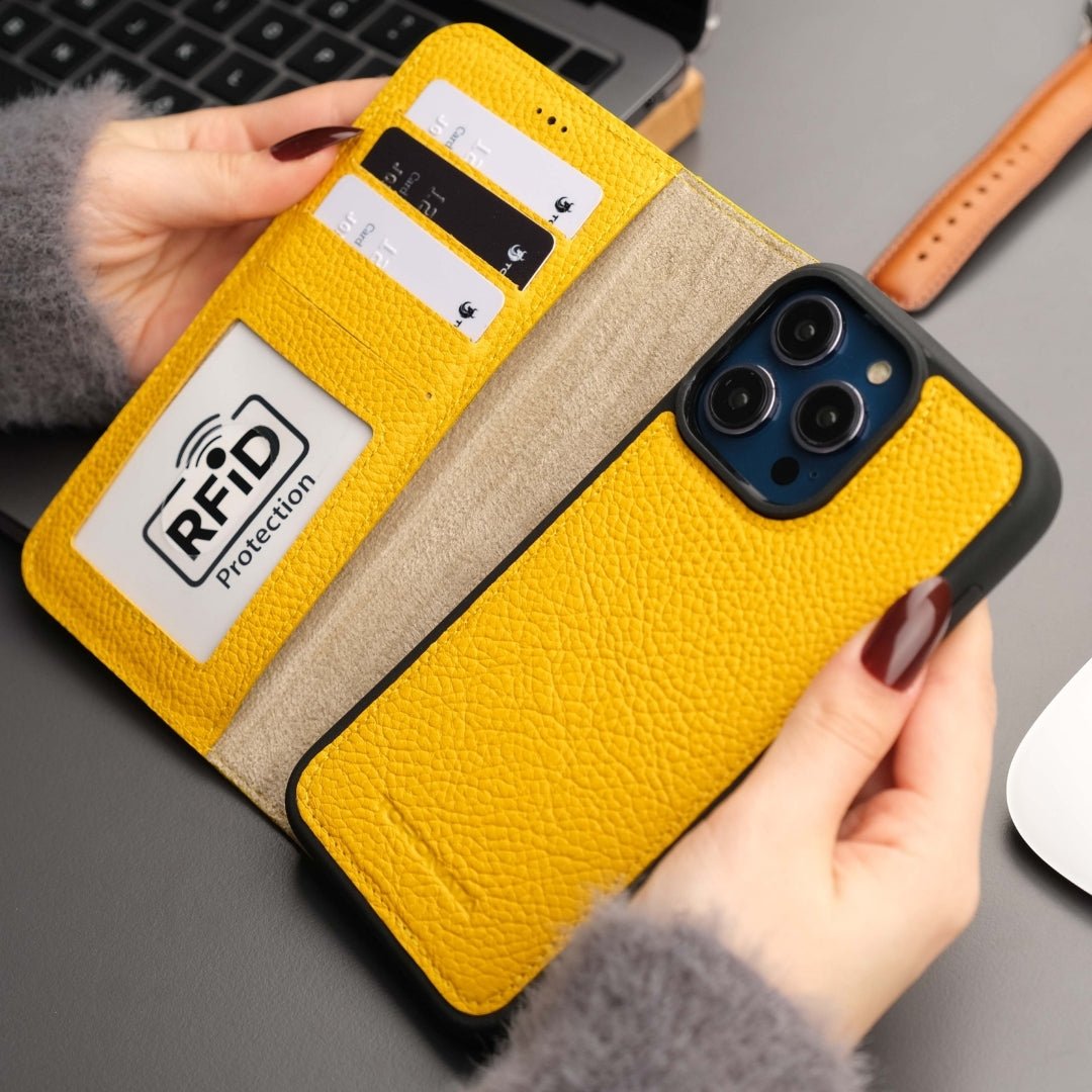 Casper iPhone 18 Pro Full-Grain Leather Wallet Case