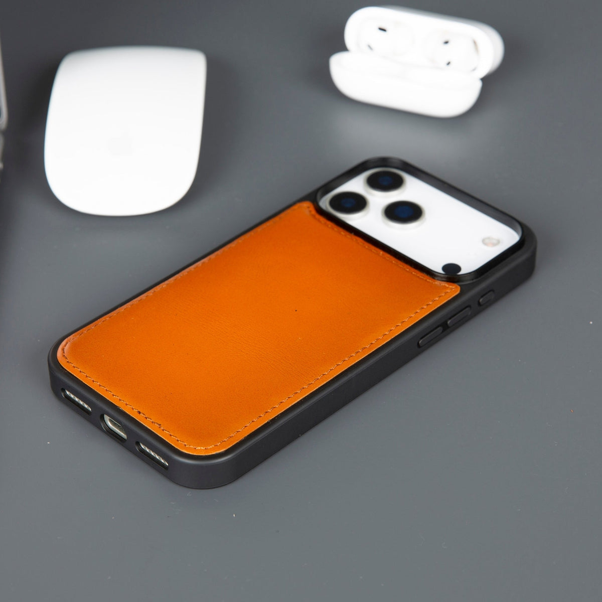 Casper iPhone 18 Pro Full-Grain Leather Wallet Case